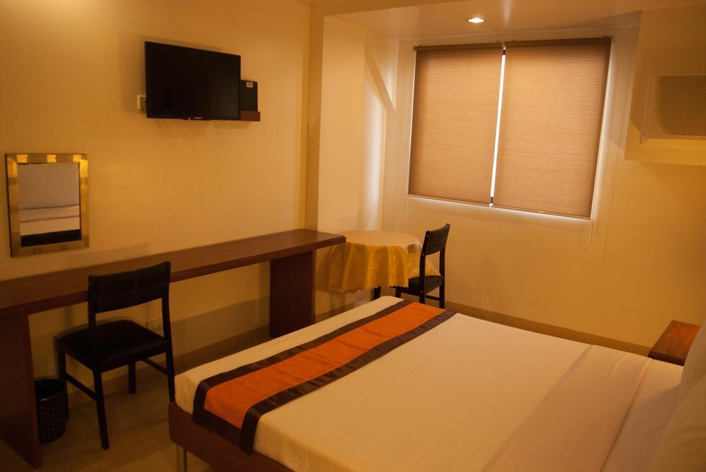 M Suites Hotel 마카티 객실 사진