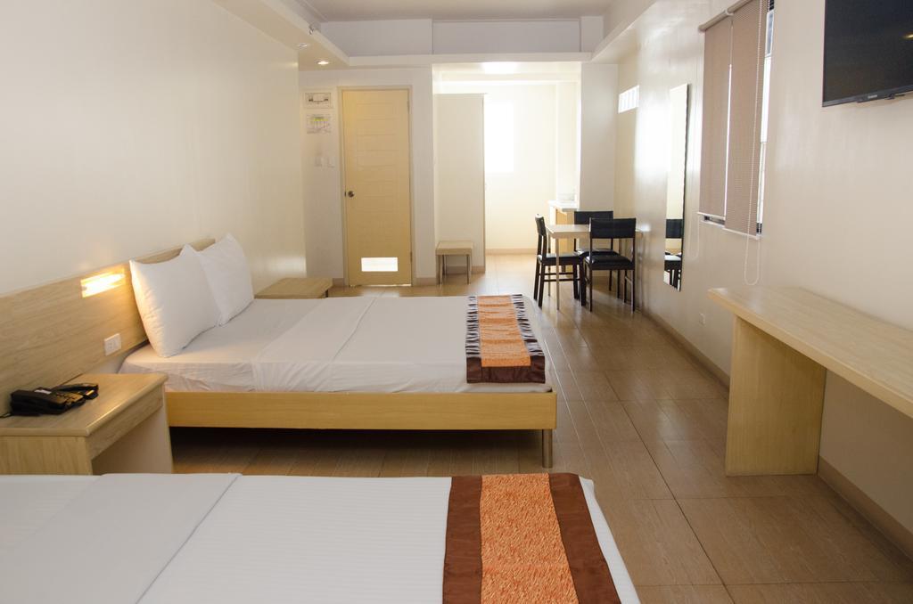 M Suites Hotel 마카티 외부 사진