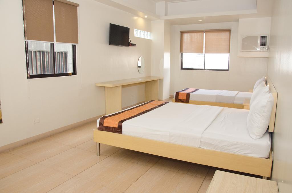 M Suites Hotel 마카티 외부 사진