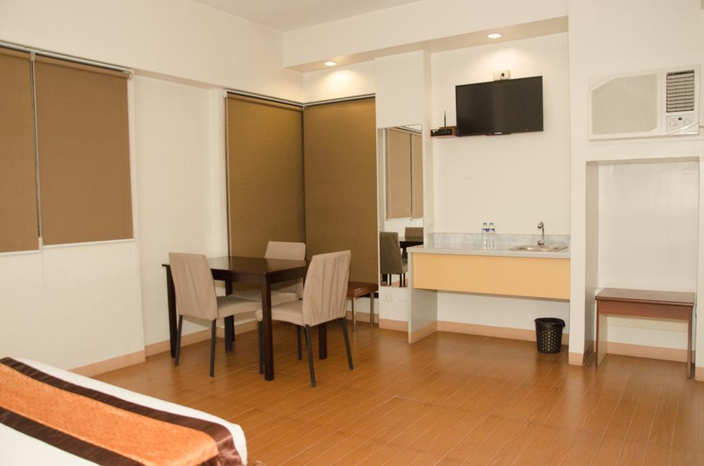 M Suites Hotel 마카티 외부 사진