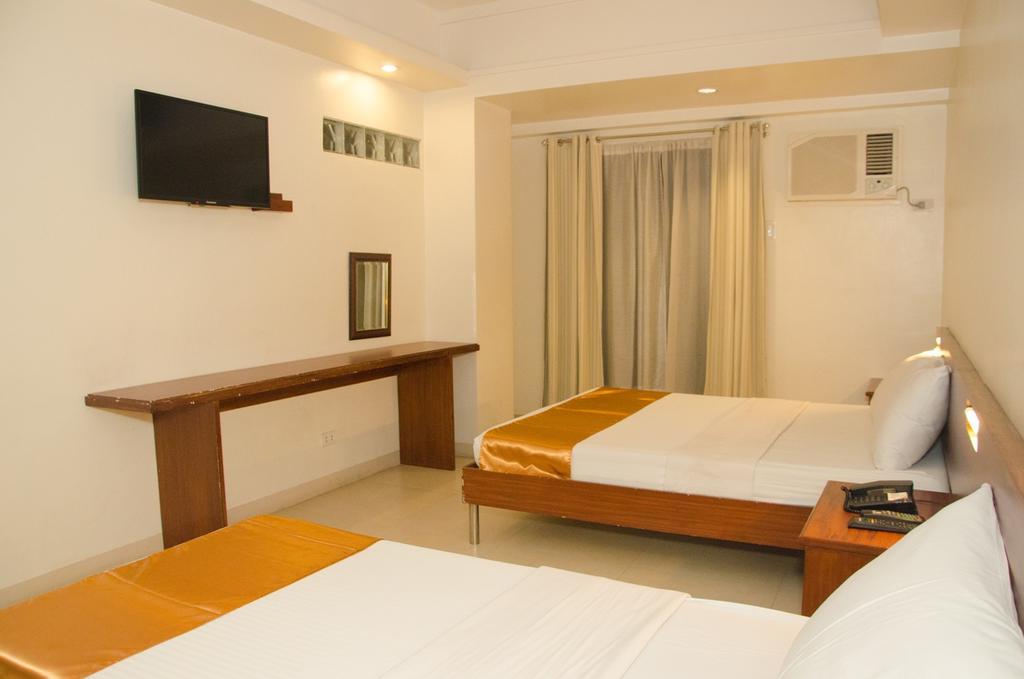 M Suites Hotel 마카티 외부 사진