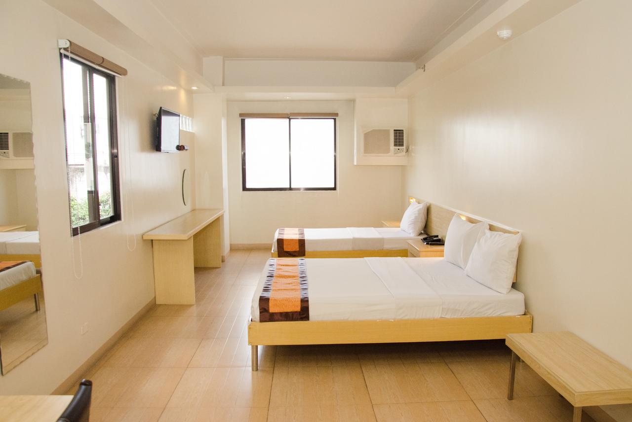 M Suites Hotel 마카티 외부 사진