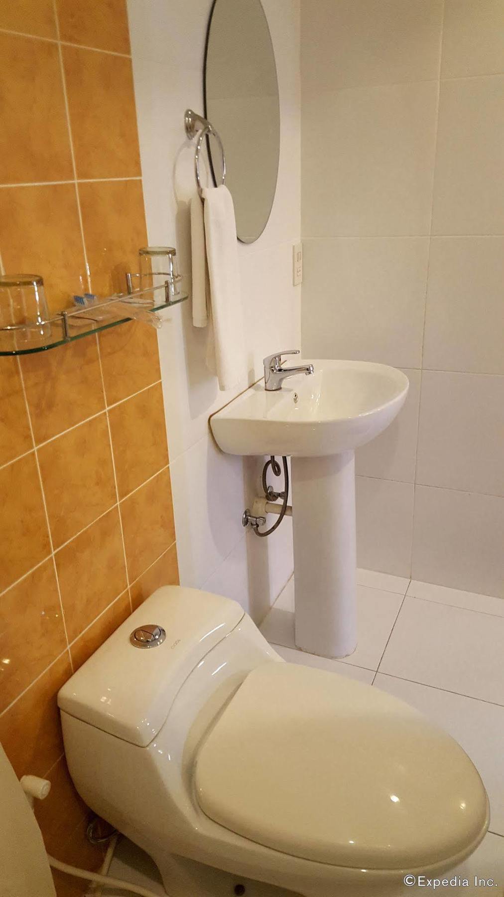 M Suites Hotel 마카티 외부 사진
