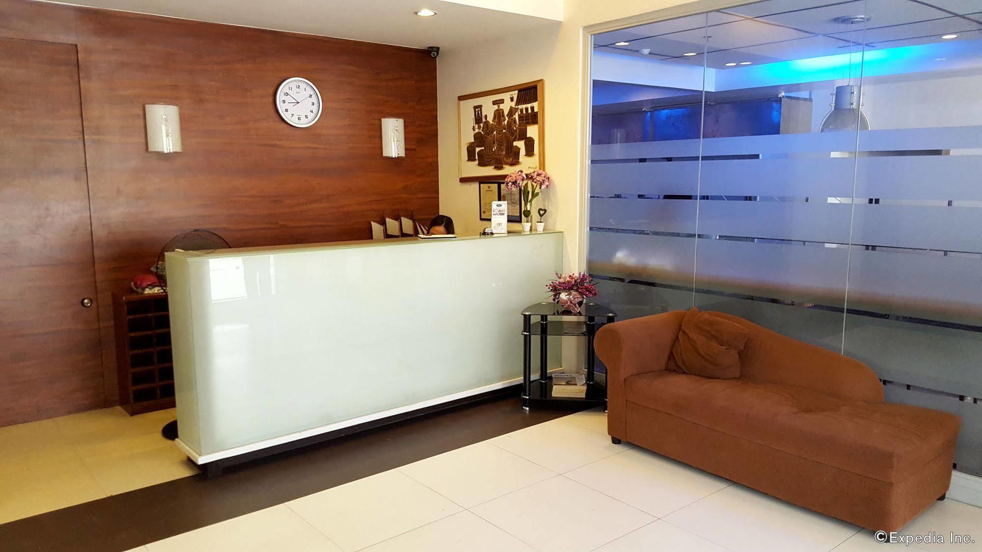 M Suites Hotel 마카티 외부 사진